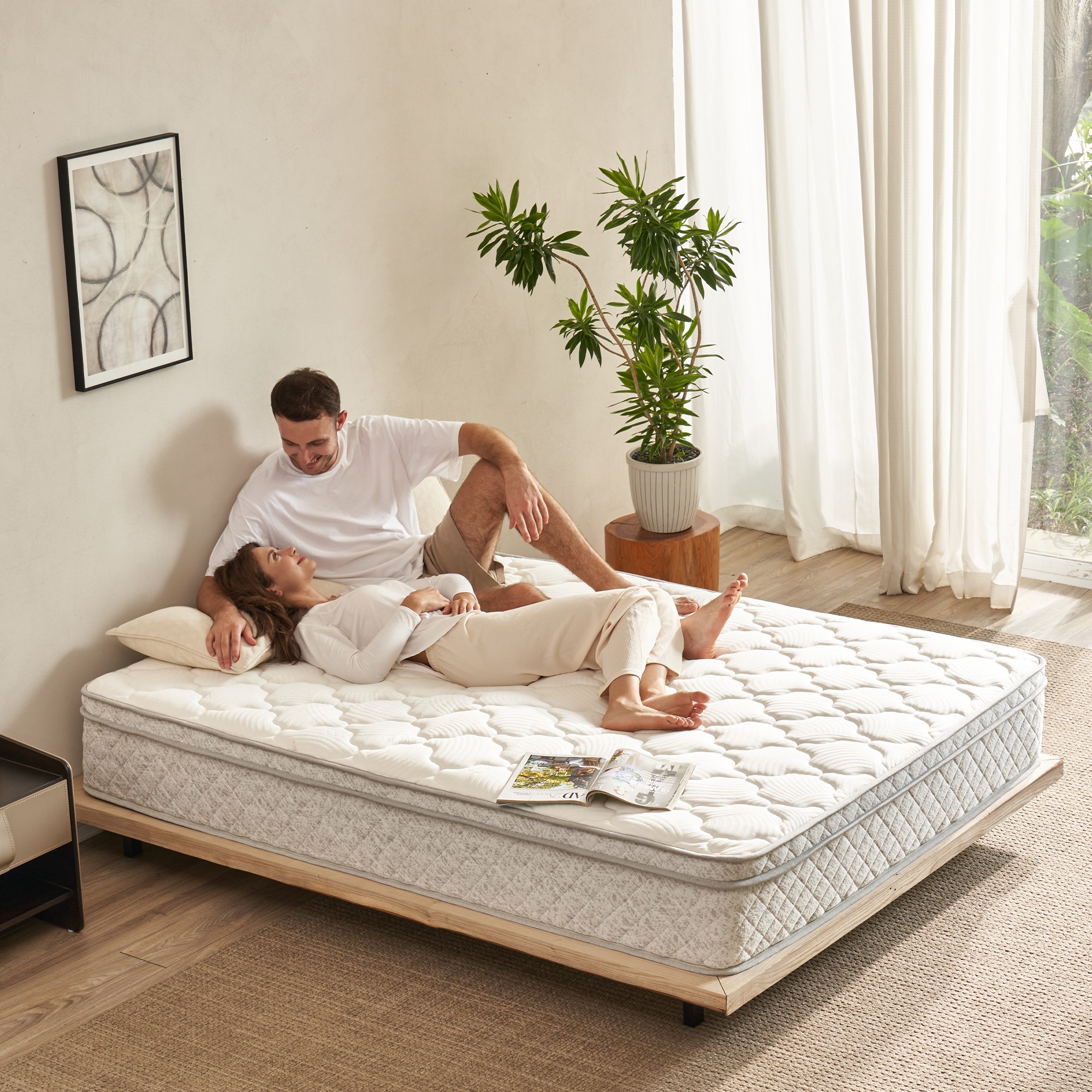 12 Inch Queen Mattress,Hybrid Queen Mattress in a Box with Memory Foam and Pocket Spring,Medium Firm,Grey White