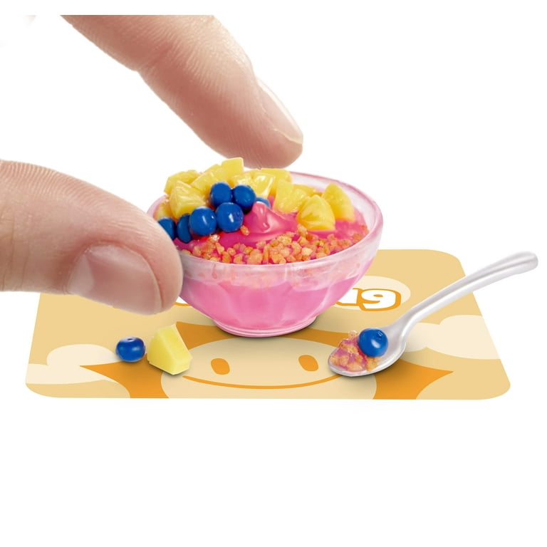MGA's Miniverse Make It Mini Food Cafe Series 1 Breakfast Shop Bundle Mini Collectibles 4 Pack
