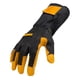 thumbnail image 1 of Guantes de soldadura DEWALT Premium TIG ajustables, talla mediana, 1 of 6