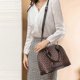 thumbnail image 2 of Elegante bolso de mujer con doble cremallera, estampado a cuadros, bolso tipo concha, ideal para el día a día. Bolso de mano sencillo y espacioso con gran capacidad. Bolso de hombro., 2 of 5