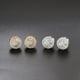 thumbnail image 3 of Pendientes de circonita de hip-hop para hombres y mujeres, pendientes de rosca bañados en oro con diamantes completos, pendientes de Europa y Estados Unidos, 3 of 6