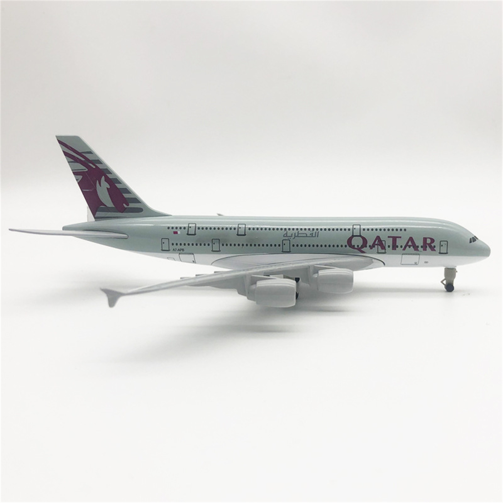 Children Toy Qatar A380 Plane Model 1:400 Scale Alloy Aircraft Collectible for Display