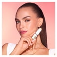 thumbnail image 4 of Maquillaje en barra Revlon Glimmer tinted moisturizer stick tono 120 8.9 gr, 4 of 5