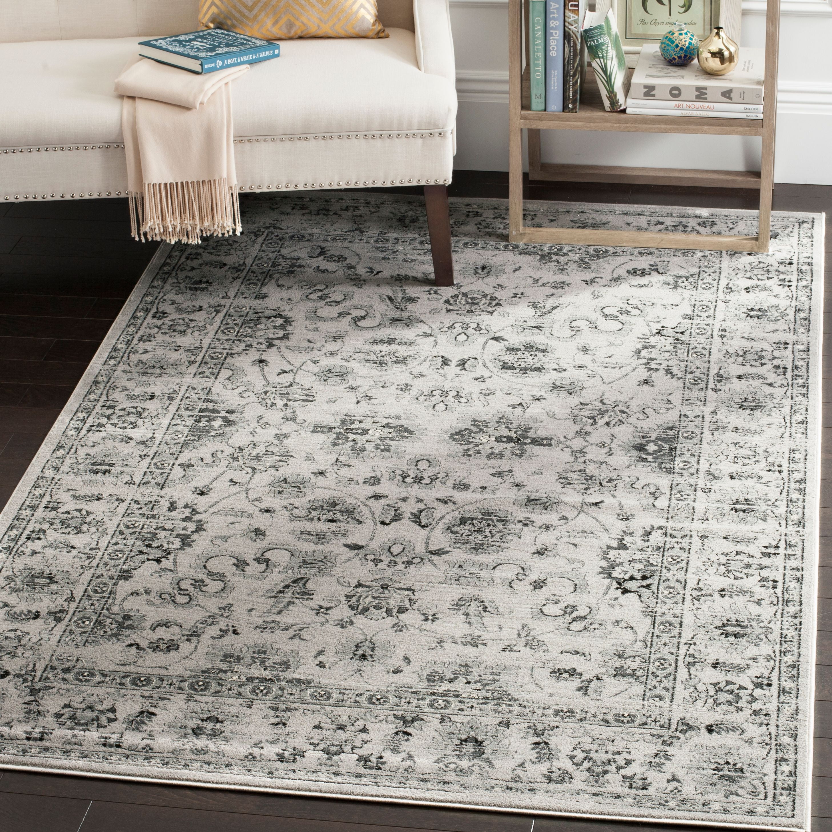 SAFAVIEH Vintage Dimitar Traditional Area Rug, Grey/Ivory, 12' x 18