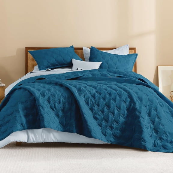 King Size Quilt Bedding Set - Teal Lightweight Comforter Bedspreads & Coverlets Turquoise - Bedding Cover Bed Decor All Season - 3 Pieces (1 Quilt, 2 Pillowcases)