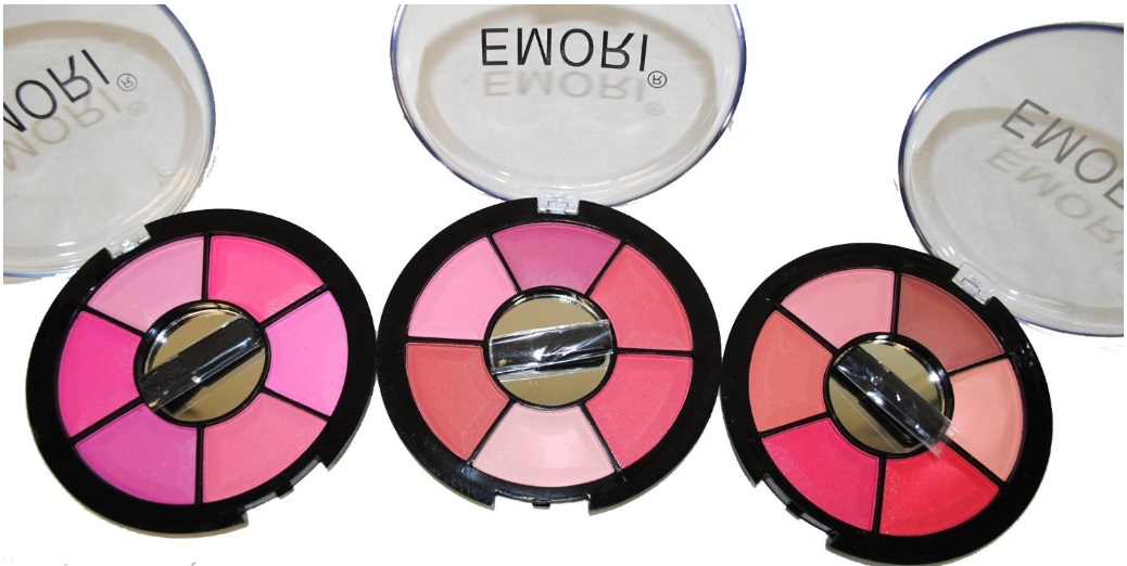 Glamour 18 Color Blush 3 Compact Set