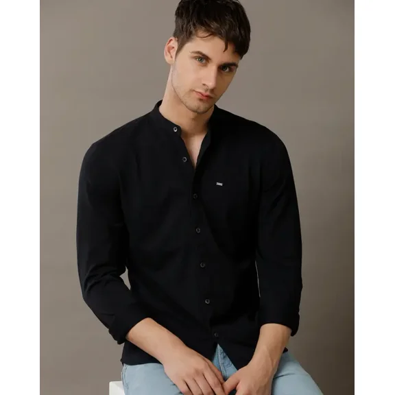 IDENTITI Men Slim Fit Mandarin Collar Solid Shirt