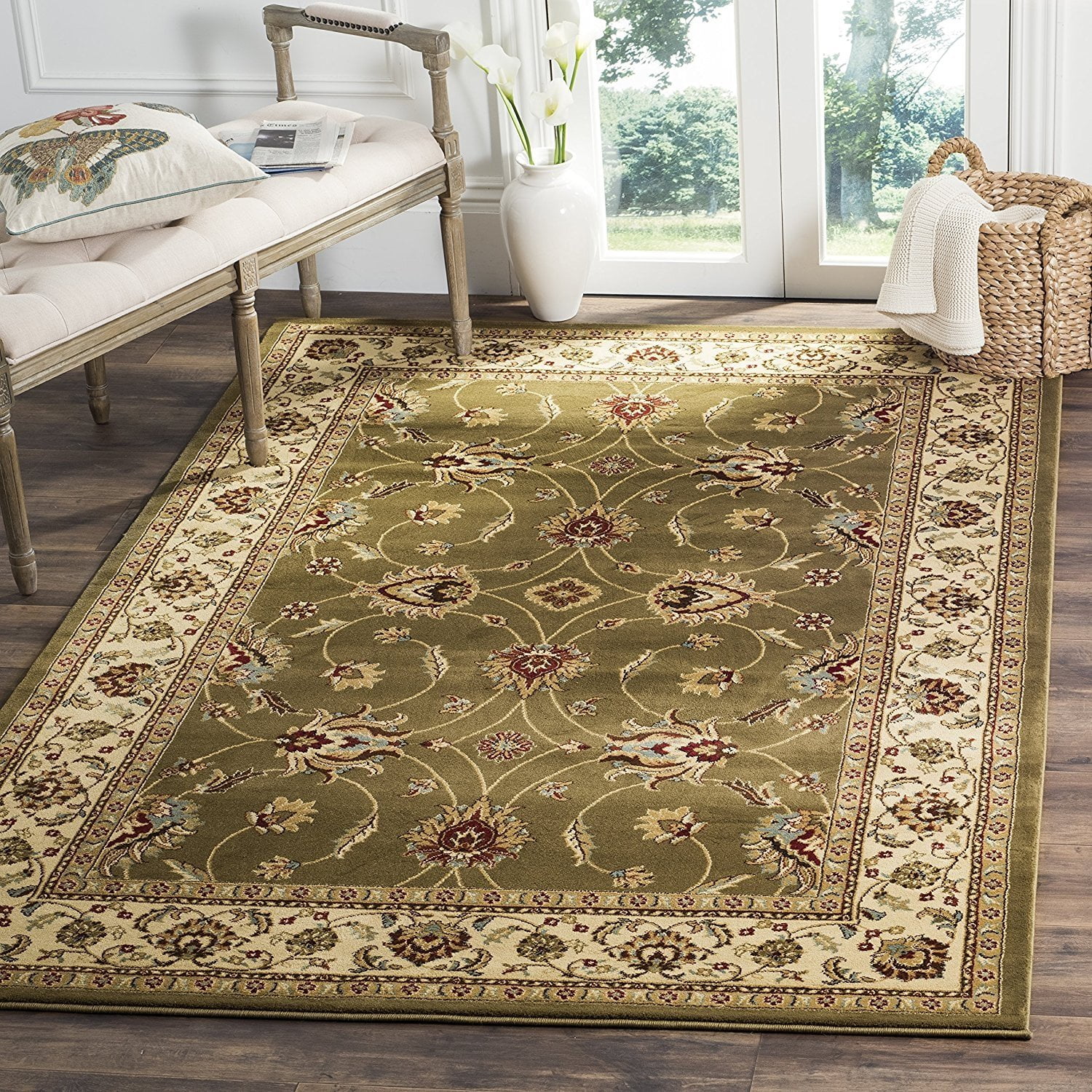 Safavieh Lyndhurst Collection LNH5535212 Traditional Floral Green and