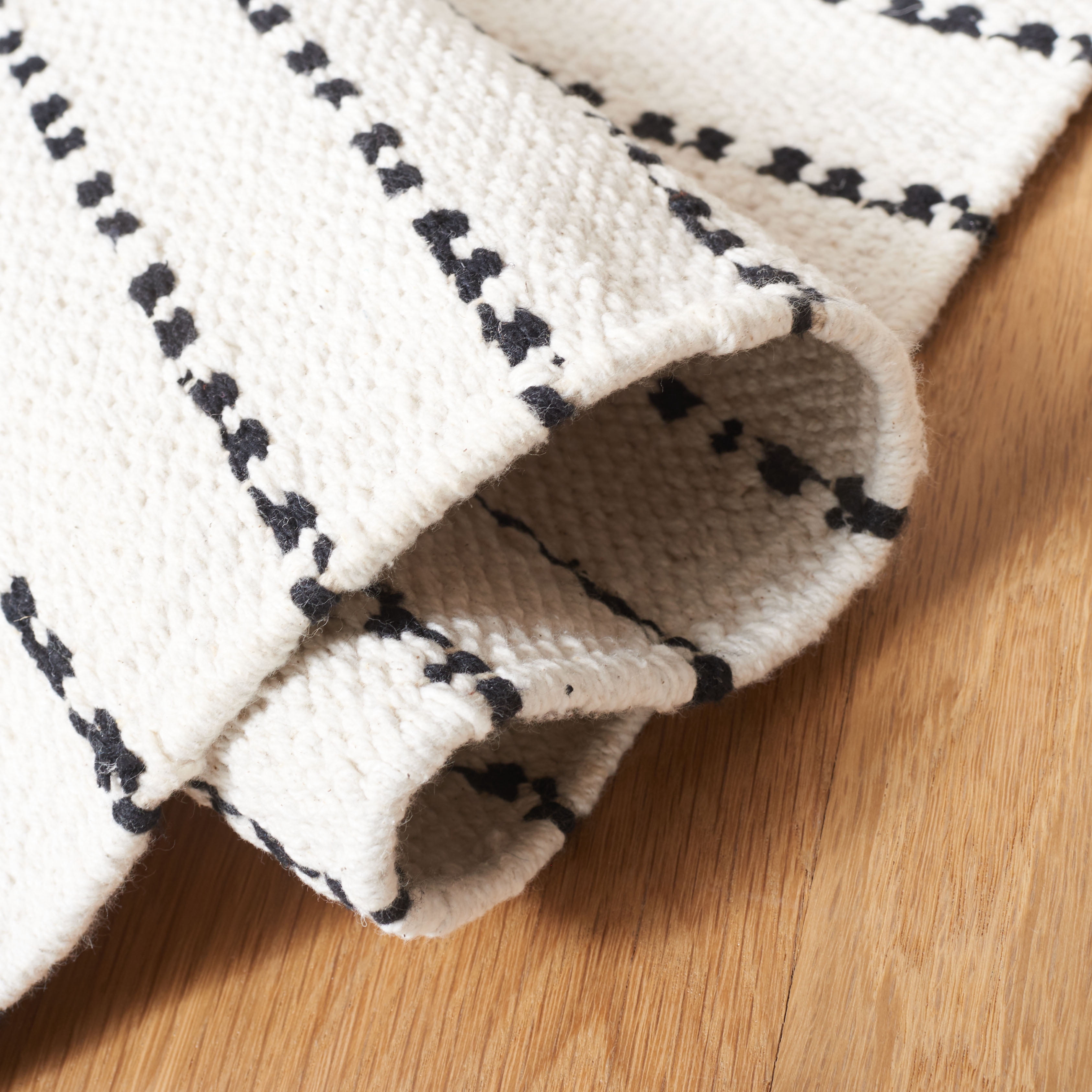 SAFAVIEH Kilim Ksenija Striped Cotton Area Rug, Ivory, 9' x 12'