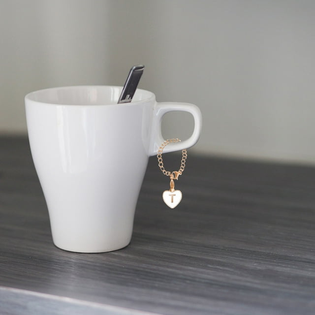 Accessoires de Breloques Lettres pour Tasses et Gobelets Breloques d'Identification Initiale en Forme de Cœur Uniques Attentionnées pour Toute Occasion