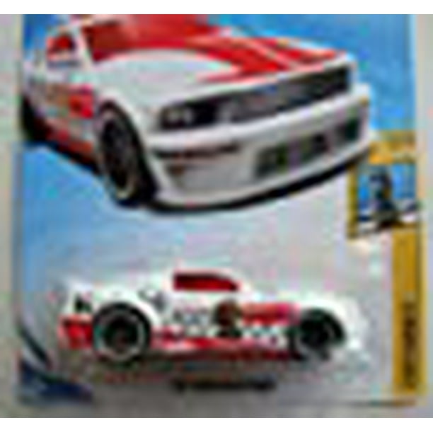 Hot Wheels Checkmate 3 9 White 07 Ford Mustang 289 365 Knight