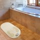 thumbnail image 3 of Alfombra de baño antideslizante, alfombra de ducha, alfombra de ducha con piedra pómez natural, alfombra de baño ovalada con ventosa antideslizante y desagüe antideslizante (1 pieza), 3 of 3