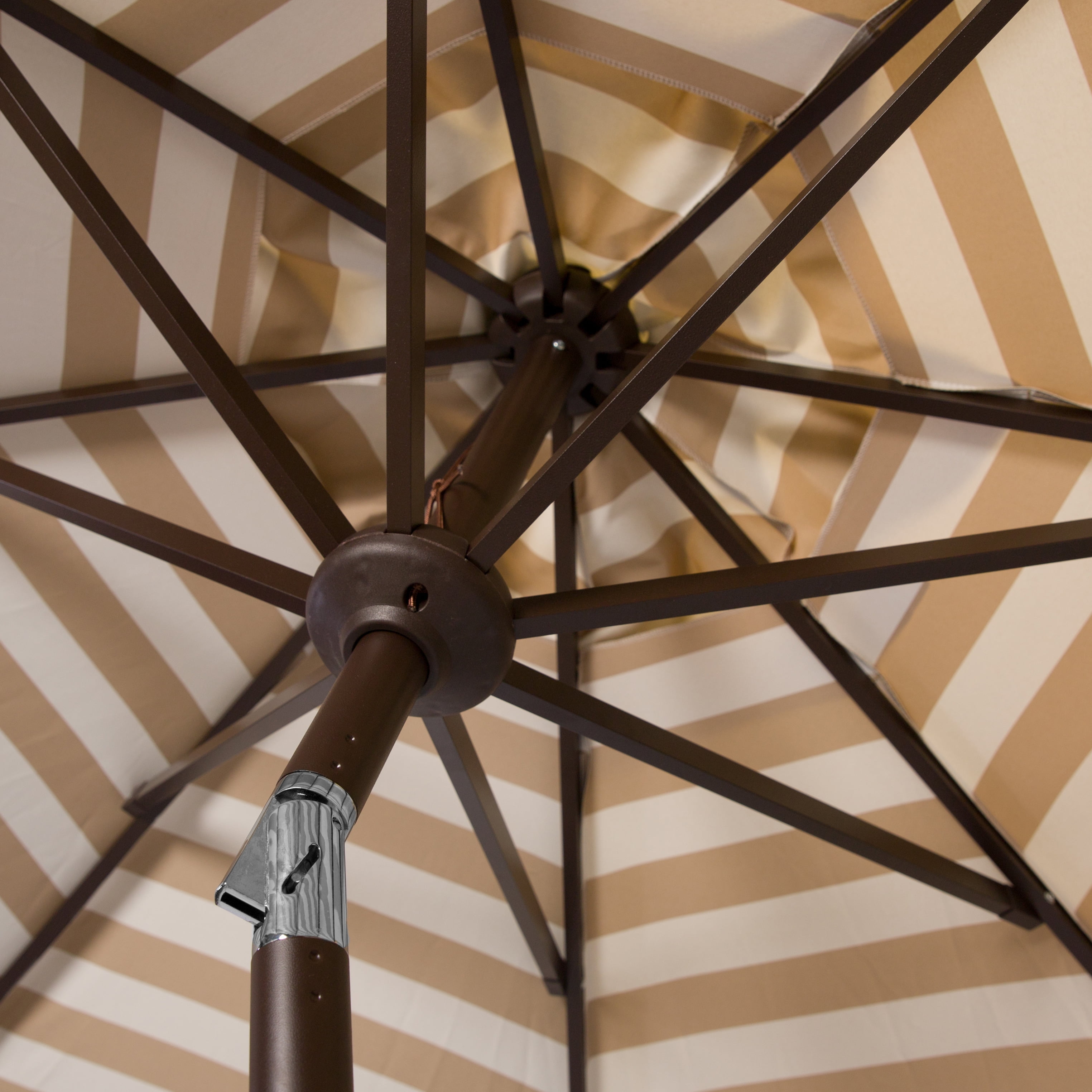 SAFAVIEH Athens 11' Market Crank Round Patio Umbrella, Beige