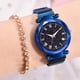 thumbnail image 5 of Reloj de pulsera con correa de malla de aleación de cuarzo y números romanos con esfera redonda de moda para mujer (azul), 5 of 5