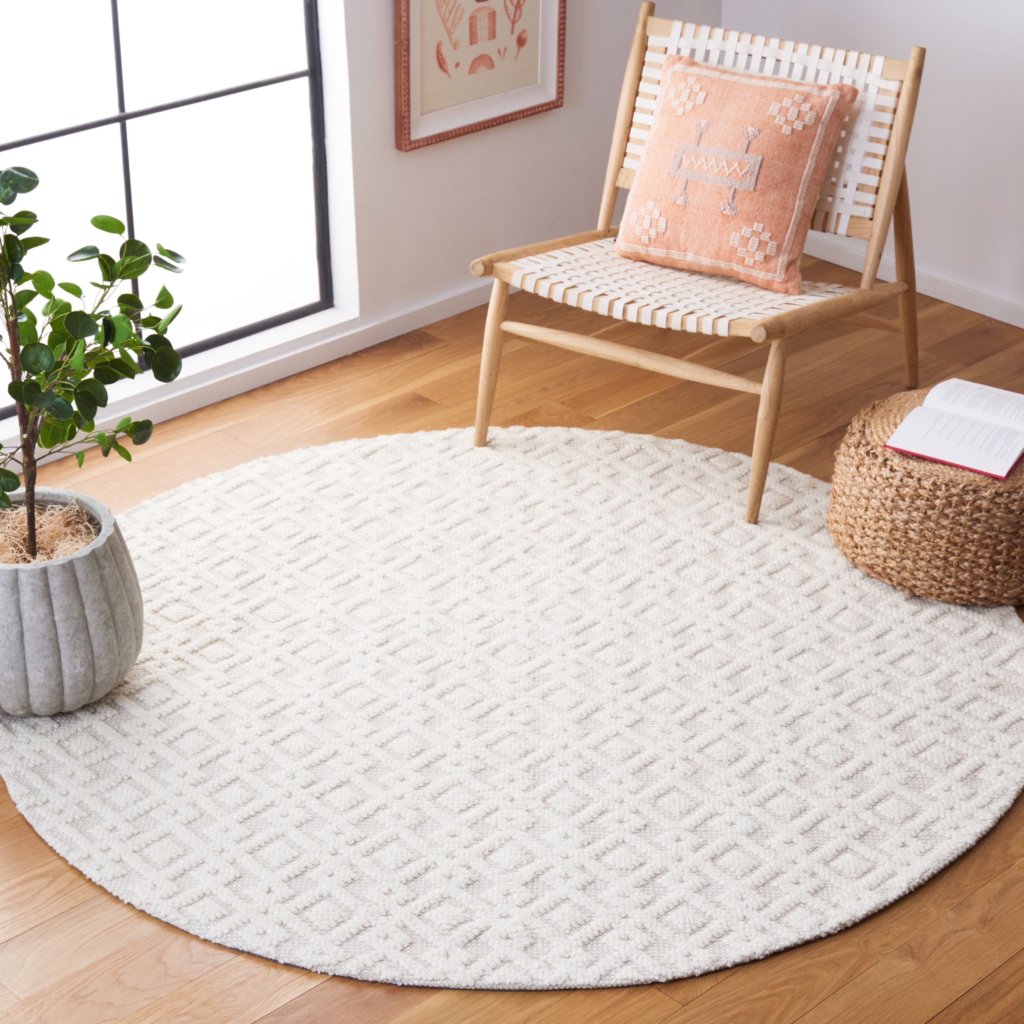 SAFAVIEH Vermont Simone Geometric Area Rug, 6' x 6' Round, Ivory