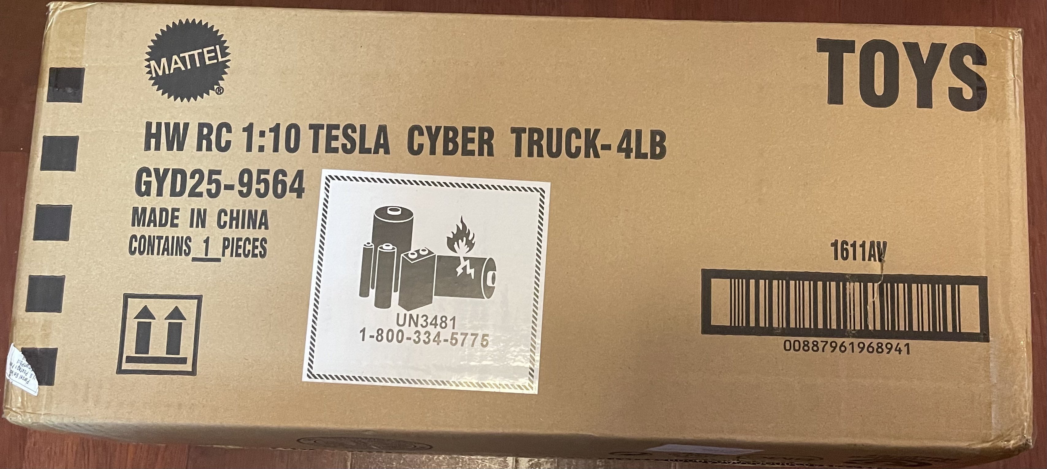 Hot Wheels 1:10 Tesla Cybertruck Radio-Controlled Truck & Electric  Cyberquad, Custom Controller, Speeds to 12 MPH, Working Headlights &  Taillights