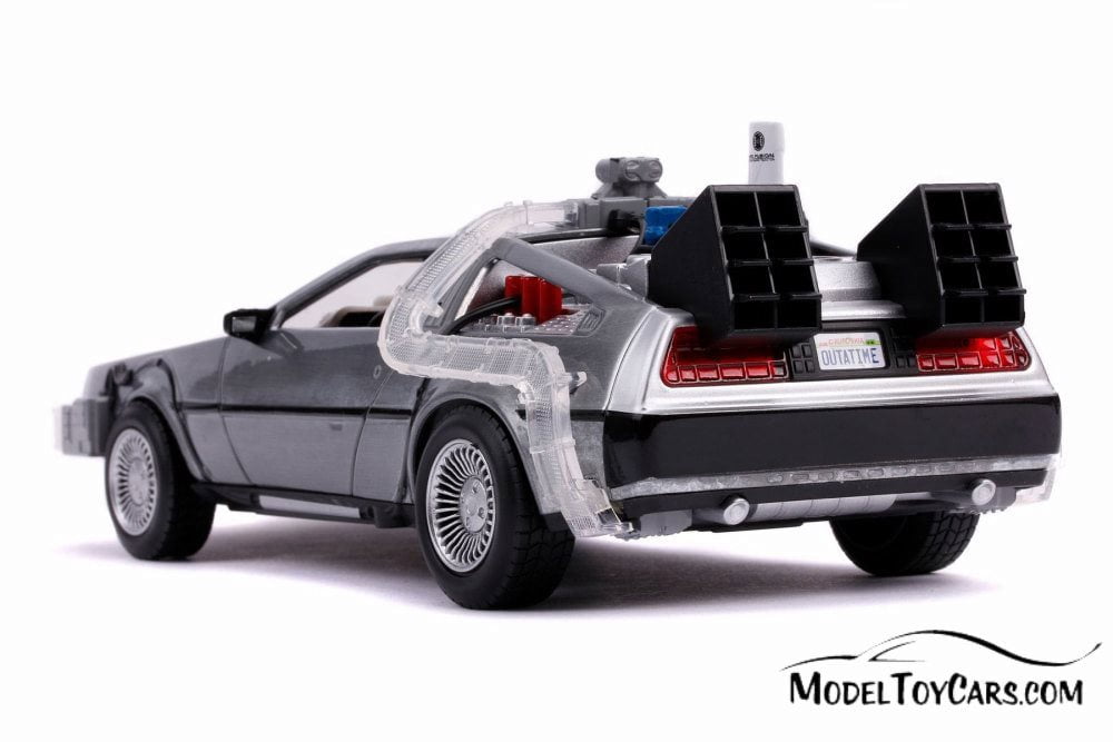 Jada Model Car BTTF Back To The Future III DELOREAN DIE CAST 1:24 W LIGHTS(Scatola Danneggiata