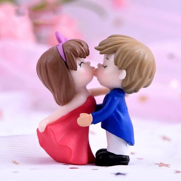 Naierhg Resin Kissing Bride Groom Model Figurine Miniature Wedding Scenery Ornaments