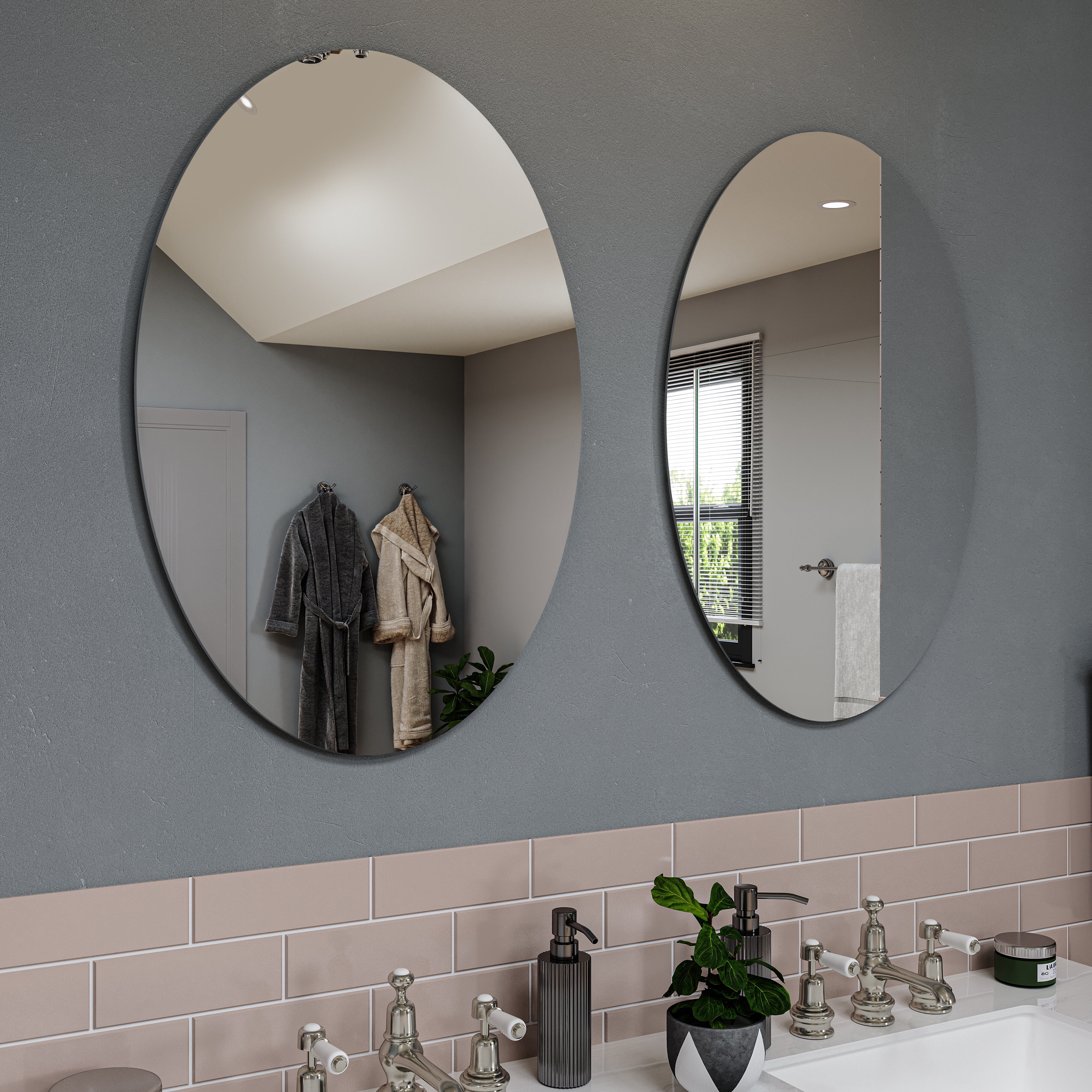 Croydex Davenport Aluminium Oval  Medicine Cabinet with Mirror in Silver (21X31in)