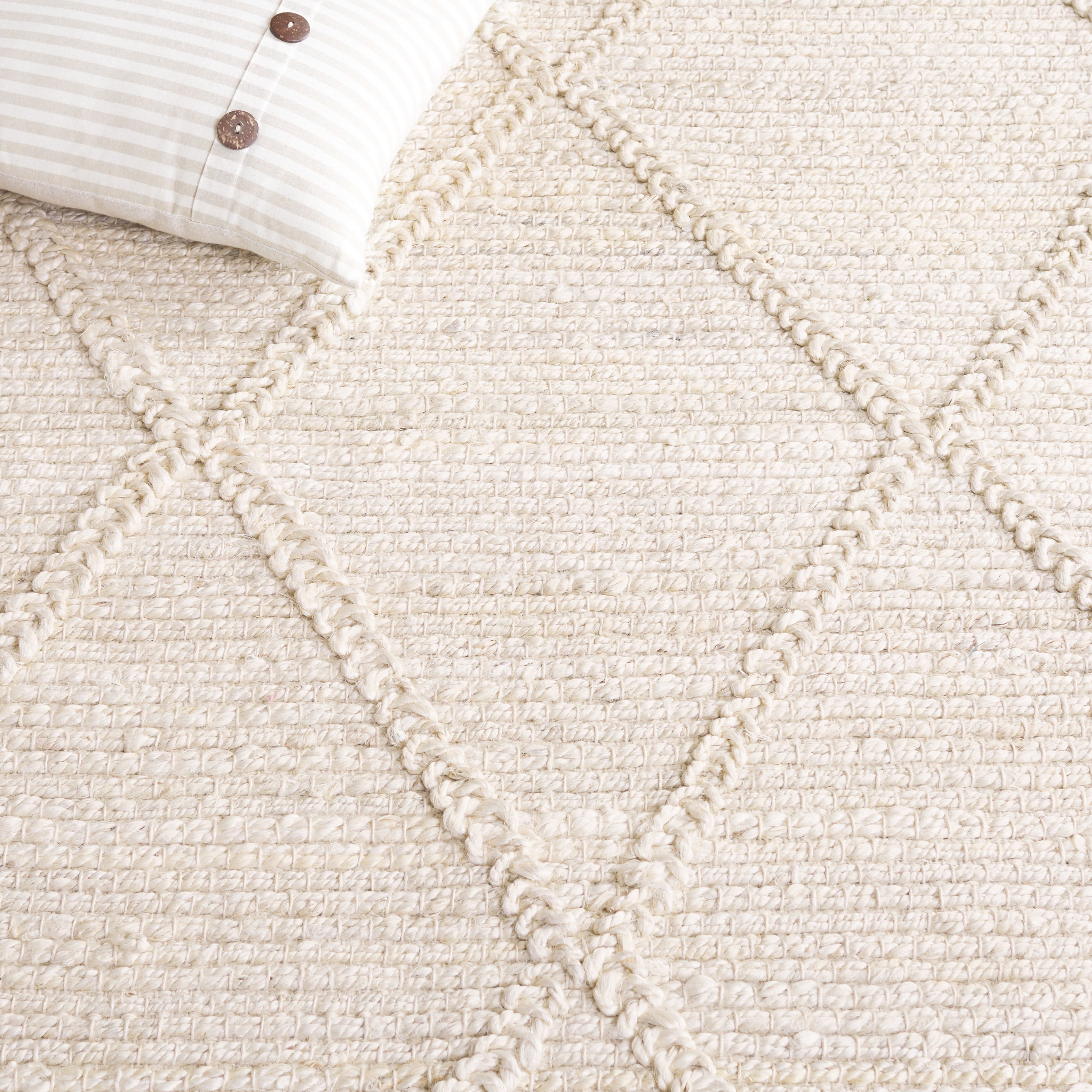 SAFAVIEH Martha Stewart Natural Fiber Diamond Area Rug, Natural, 4' x 6'