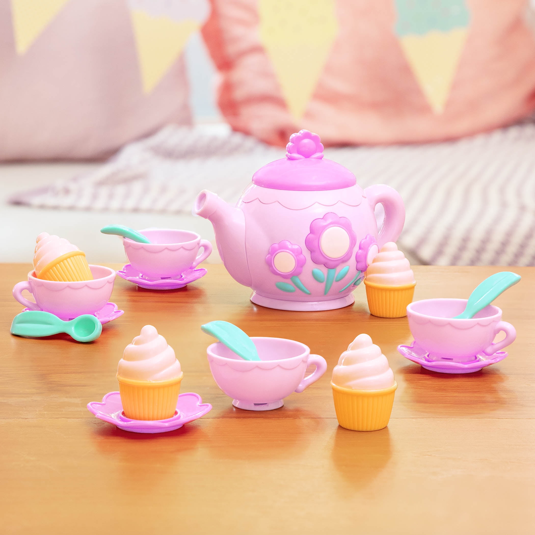 Battat La Dida Musical Tea Party Set with Cups  Cupcakes, Toddler and Preschool Toys