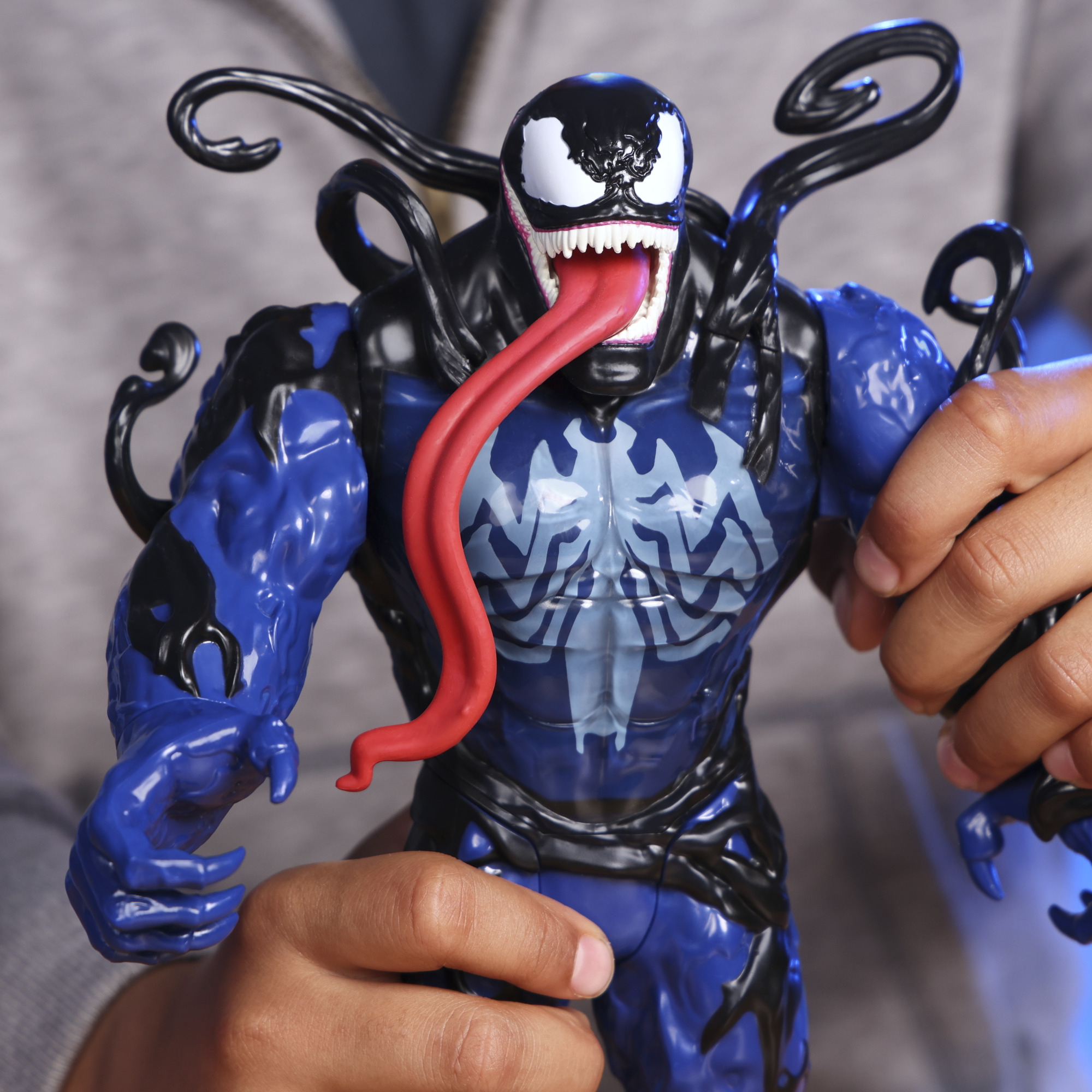 Marvel Spider-Man Venom Liquid Shifter 11-Inch Action Figure photo 6