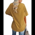 thumbnail image 3 of Camiseta Básica de Corta con Cuello en V en Amarillo S, 3 of 5