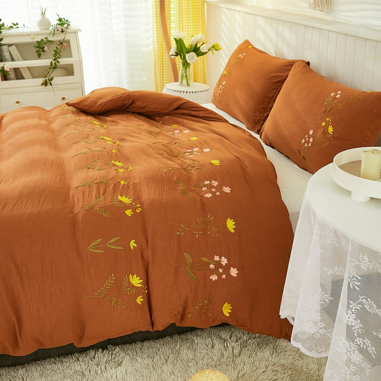 Floral embroidery duvet cover set