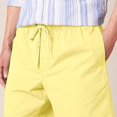 thumbnail image 3 of Short Jaune Petit Homme 6 Pouces Entrejambe avec Cordon de Serrage, 3 of 5