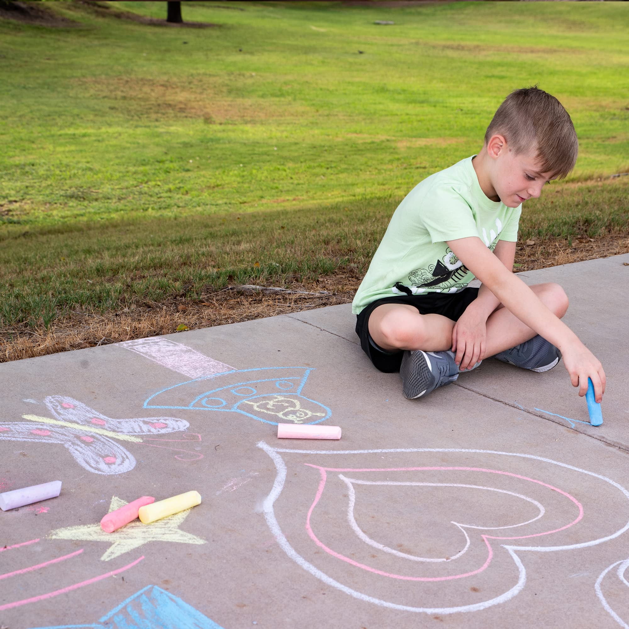Joyfy 180PCS Washable Sidewalk Chalks, Outdoor Non-Toxic Jumbo Chalk Set for Art Play Back to School  Classroom Prize