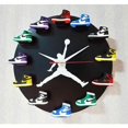 thumbnail image 1 of Reloj de pared 3D, modelo de zapato 3D, muebles para el hogar y la oficina, deportes, baloncesto de la NBA, fondo negro, patrón blanco, 1 of 1