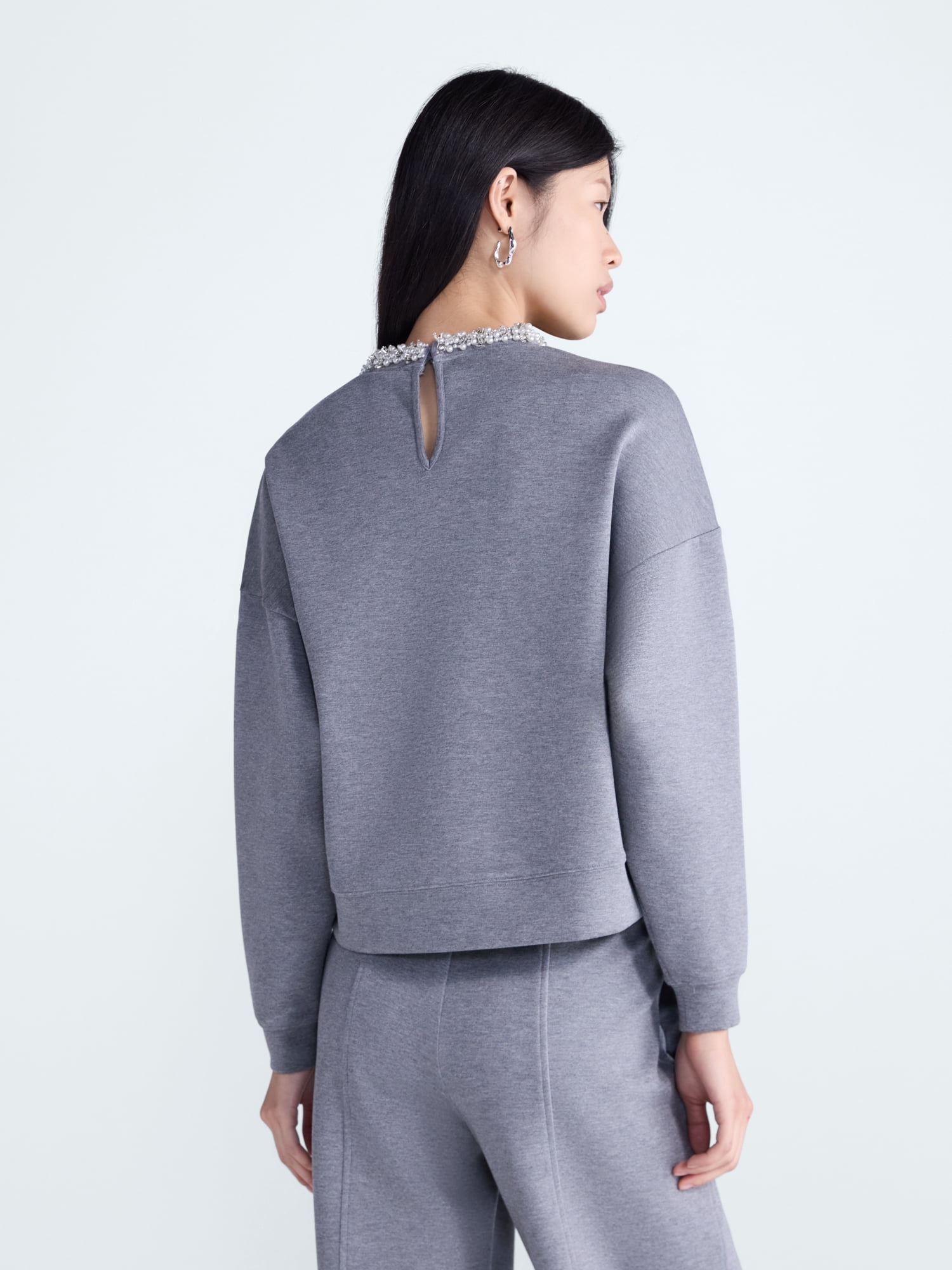 Scoop Women's and Women's Plus Scubaknit Pearl Embellished Sweatshirt, Sizes XS-4X