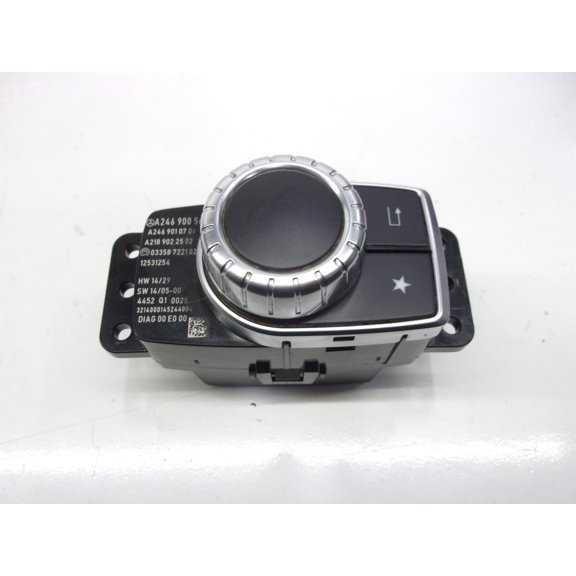 Pre-Owned 2015 Mercedes CLA-Class Console Mtd Navigation Radio Controller 2469005615 OEM (Good)