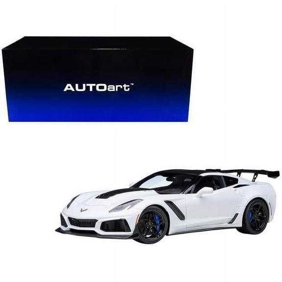2019 Chevrolet Corvette C7 ZR1 Arctic White with Carbon Top 1/18 Model Car by Autoart