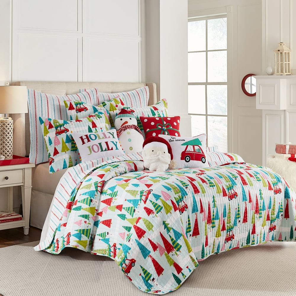 Merry & Bright by Levtex Home - Holly Jolly Quilt - King - Christmas ...