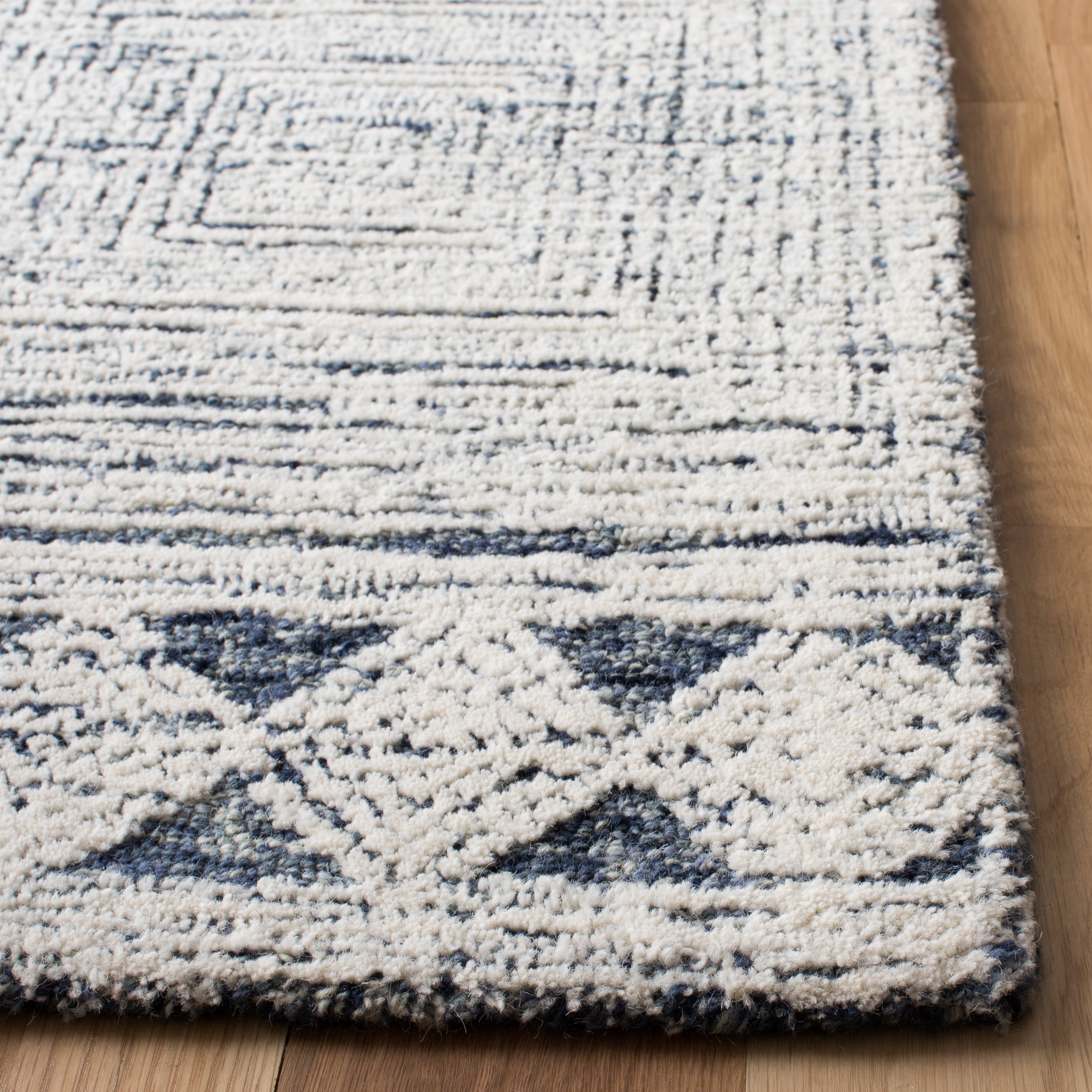 SAFAVIEH Abstract Augustine Geometric Wool Area Rug, Ivory/Navy, 4' x 4' Square