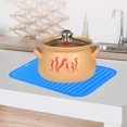 thumbnail image 3 of Support de Pot Multi-Usage en Silicone, Tapis de Séchage, Tapis de Table de Cuisine, Antidérapant, Flexible, Durable, Résistant à la Chaleur, 3 of 9