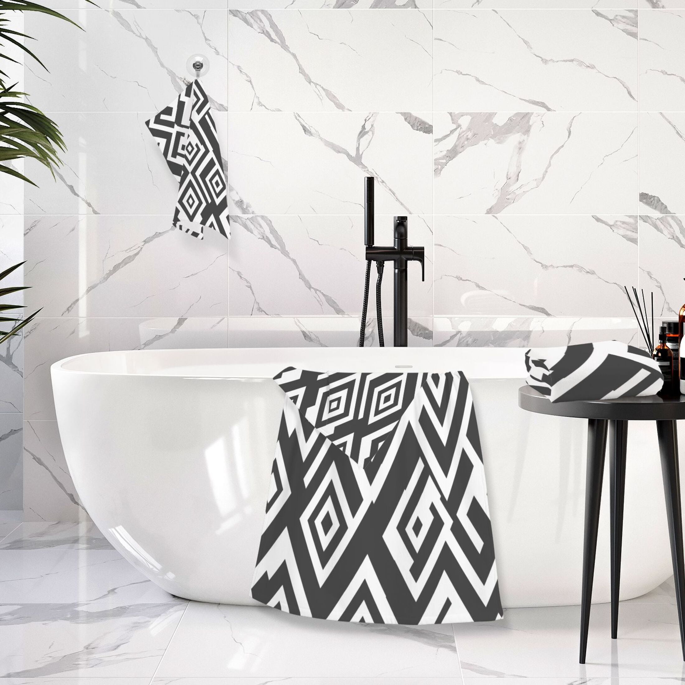 Black and White Texture 2 Piece Cotton Bath and Face Towel Set Soft and Absorbent, for Beach Pool Bathroom