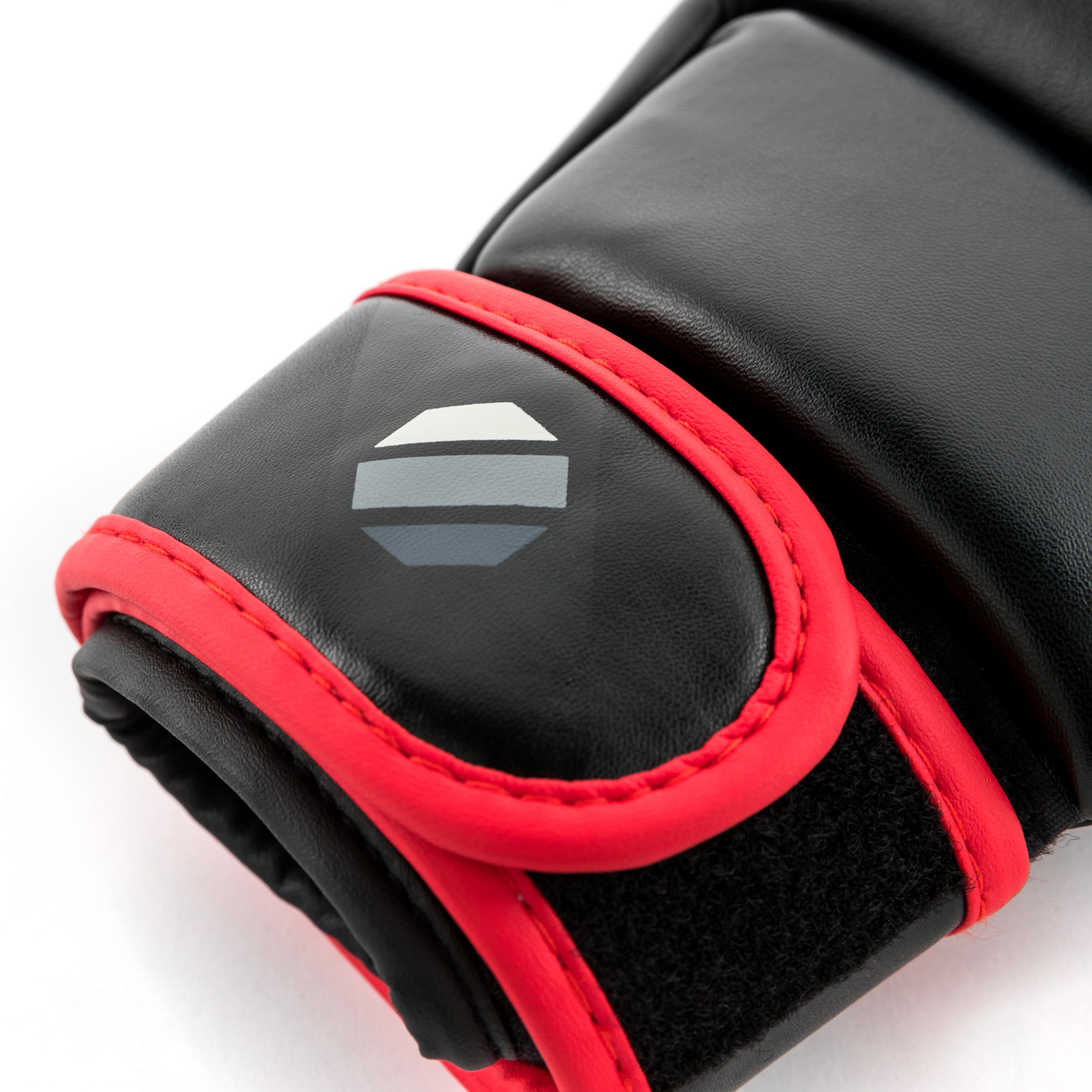 UFC MMA Sparring Gloves - S/M, Black - All-In-One Training Essential - Boxing Protection with MMA Versatility