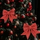 thumbnail image 4 of Feliz Navidad Bowknot Adornos Guirnalda Lentejuelas Arte Decoración Presente Festival Fiesta Decoración Suministros Puerta interior Rojo 2 uds Inevent HA009000-03B, 4 of 6