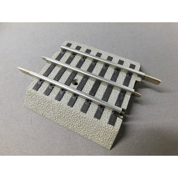 LIONEL FASTRACK 3" Straight Track Section O Gauge 2325030