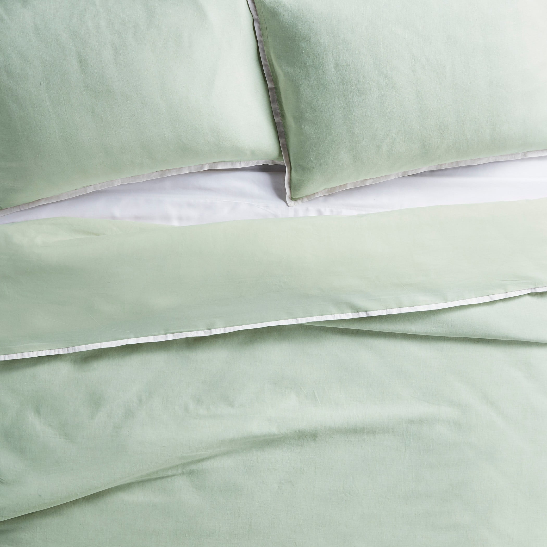 Better Homes & Gardens Solid Color Contrast Border Linen Flange Soft Sea Full/Queen 3-Piece Duvet Cover Set