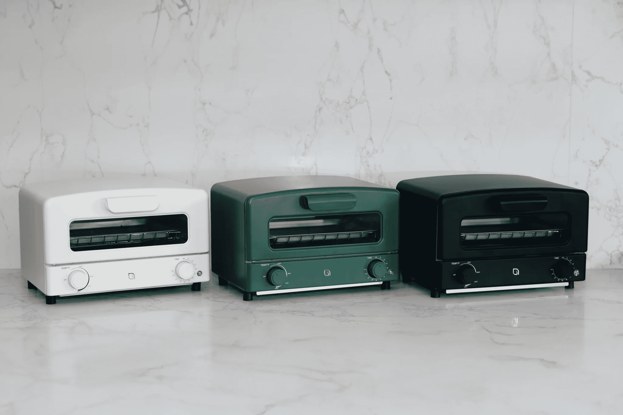Willow Kitchen Mini Toaster Oven 4 Slice for Home and Kitchen Use, 1300-Watts, Green