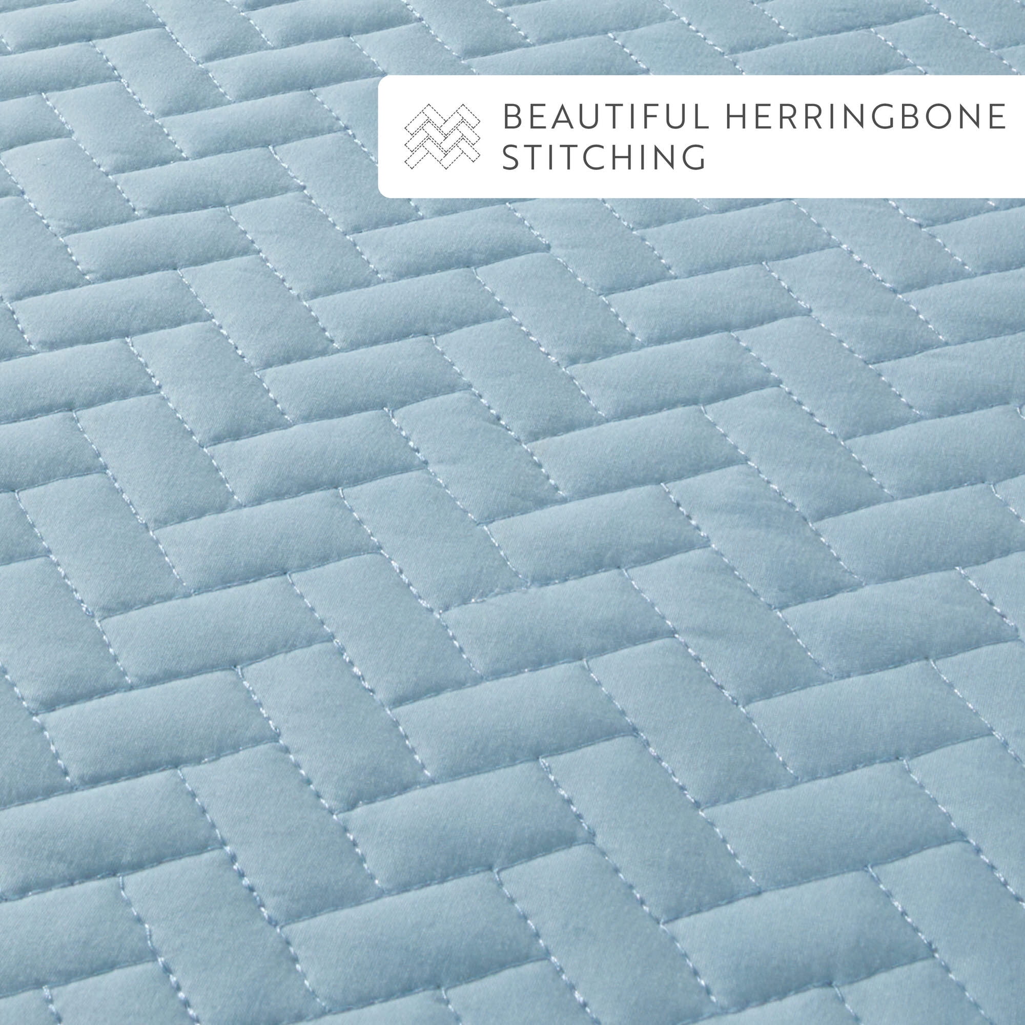 Noble Linens Pale Blue Herring Pattern Quilted Coverlet, Full/Queen