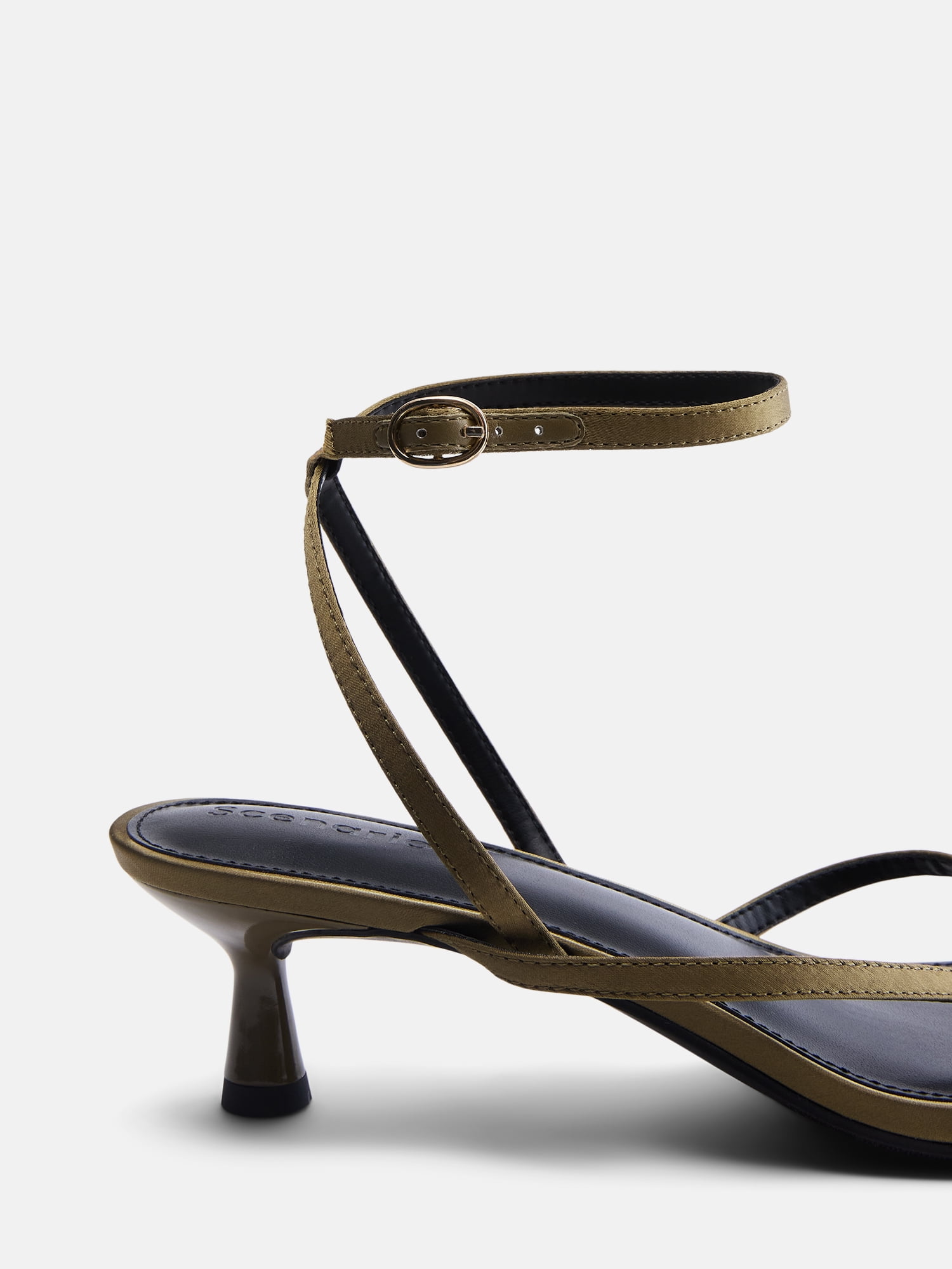 Scenario Women's Strappy Heels with Metal Ornament