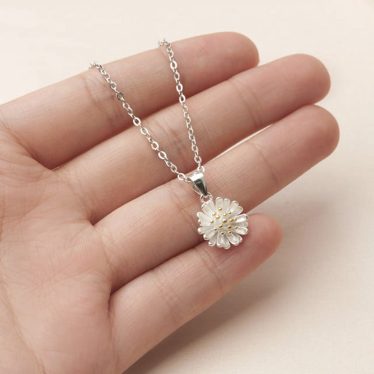 Personalized Grandmother Granddaughter Necklace - Granddaughter Gifts from Nana - Custom To My Granddaughter - Sterling Silver Daisy Necklace Gift from Grandma