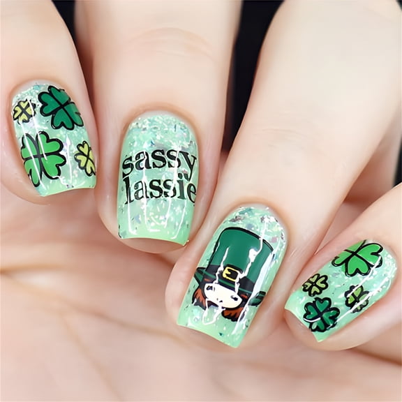 24Pcs Patrick's Day Short Press On Nail Green Shamrock Design Full Cover False Nail Manicure Nail Art or Women