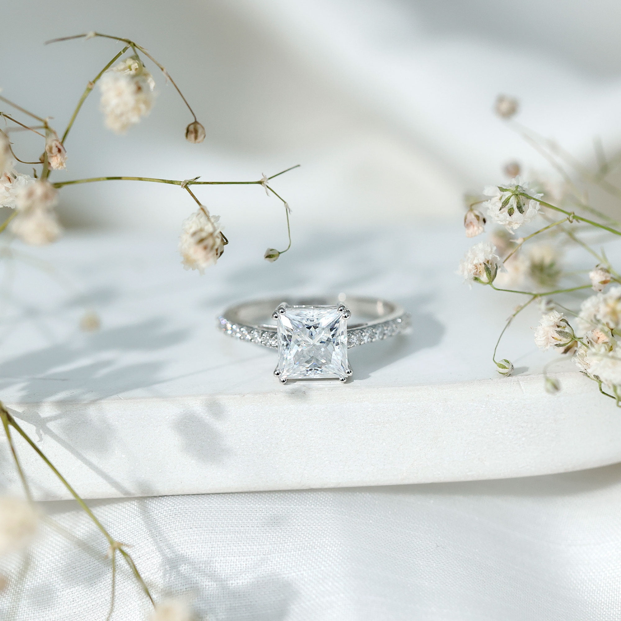 Rosec Jewels Moissanite Solitaire Engagement Ring for Women (8 mm Princess Cut Moissanite, 3 Ct, D-VS1 Grade), 14K White Gold, US 8.50