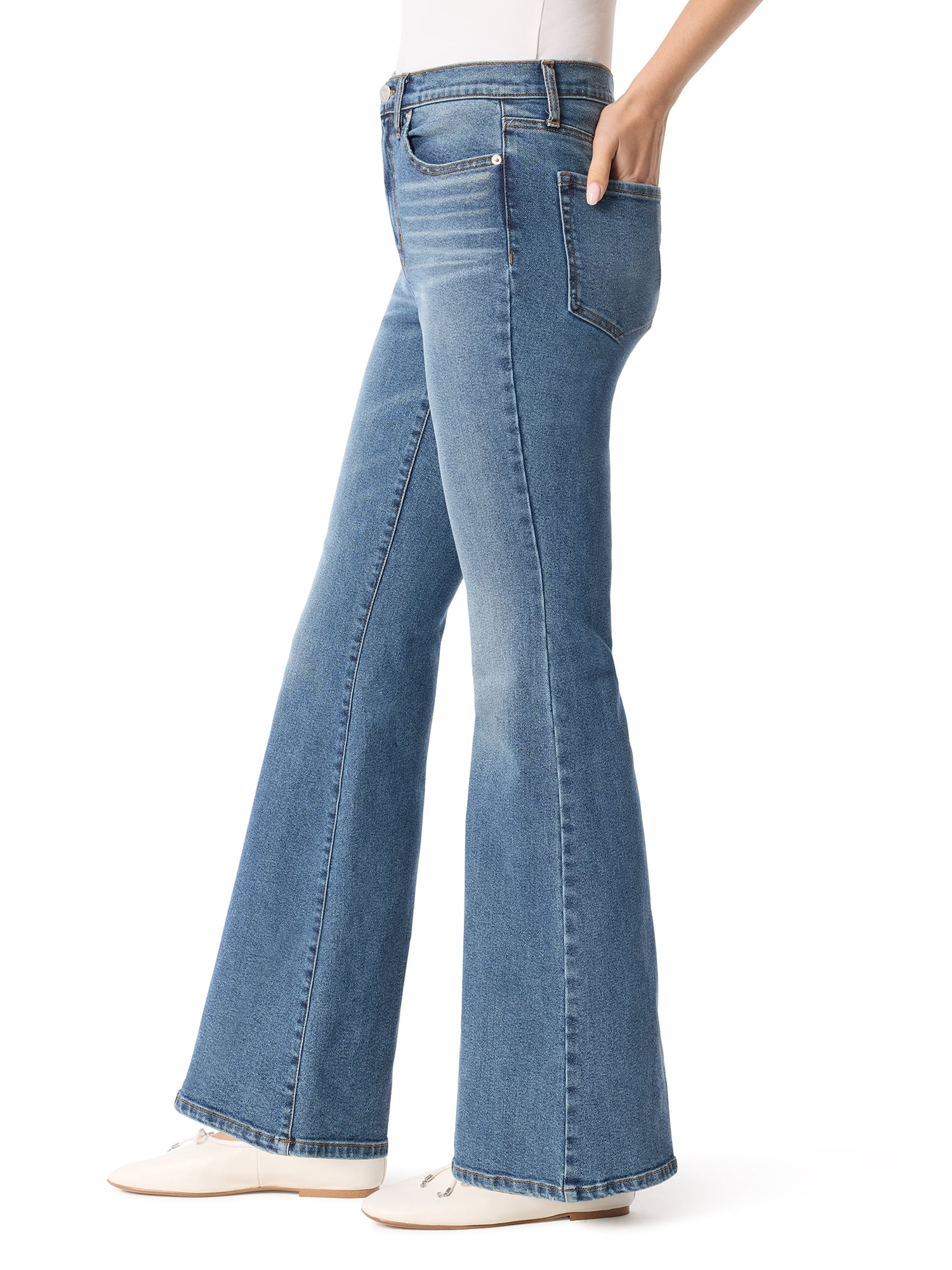 Jessica Simpson Women's and Women's Plus Daisy Fitted Flare Jeans, 30.5", 32.5", and 34.5" Inseams, Sizes 2-26W