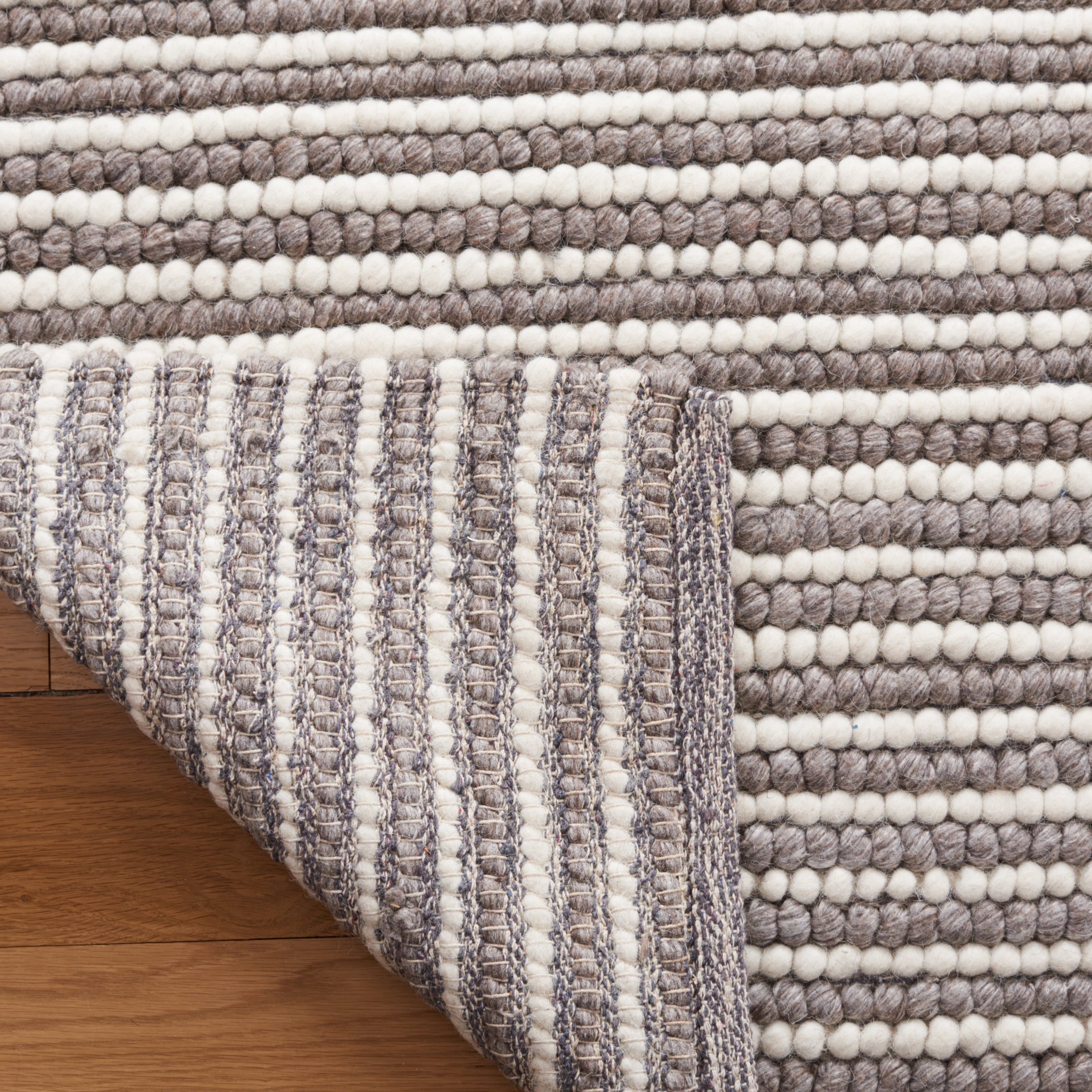 SAFAVIEH Natura Fredrick Striped Area Rug, Ivory/Dark Brown, 2' x 3'